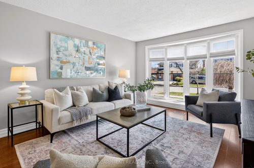 2348 Greenbank Trail, Burlington, ON, L7P3S8 | Card Image