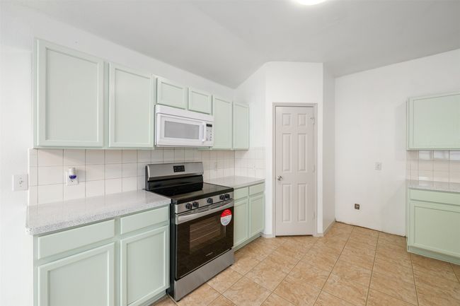 8424 Horse Whisper Ln, House other with 3 bedrooms, 2 bathrooms and null parking in Fort Worth TX | Image 10