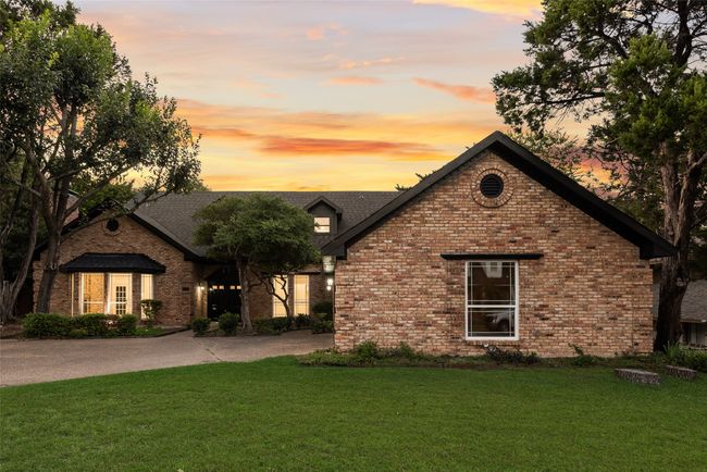 811 Cobblestone Ct, House other with 5 bedrooms, 4 bathrooms and null parking in Cedar Hill TX | Image 4