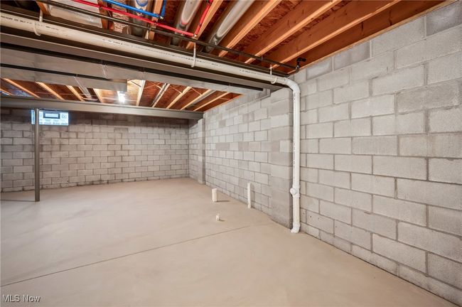 1089 Park Pl, Condo with 2 bedrooms, 2 bathrooms and null parking in Niles OH | Image 24
