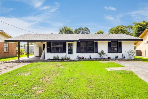 2343 Ledoux Cir, Opelousas, LA, 70570-2741 | Card Image