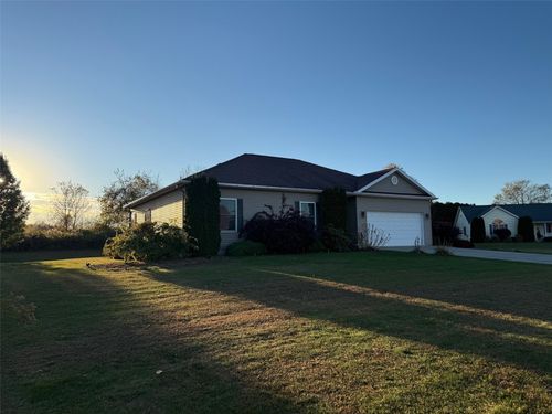 3920 Pin Oak Ct, Girard, PA, 16417 | Card Image