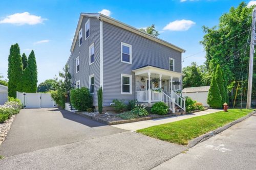 61 Abbey St, Chicopee, MA, 01013-1510 | Card Image