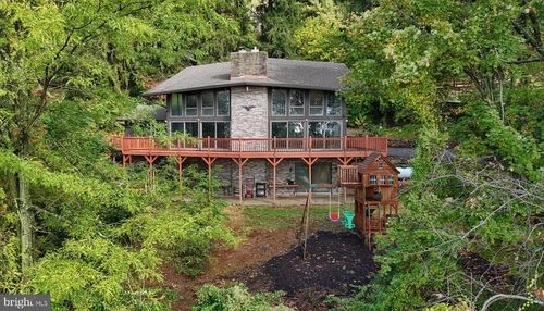 5 Club Rd, WERNERSVILLE, PA, 19565-9787 | Card Image