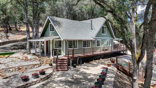 13922 Magnolia Rd, Grass Valley, CA, 95949-9581 | Card Image