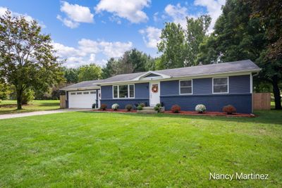 5244 10 Mile Road Ne, House other with 3 bedrooms, 1 bathrooms and null parking in Rockford MI | Image 2