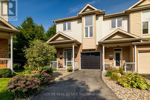 106 Parkrose Pvt, Orleans, ON, K4A0N8 | Card Image