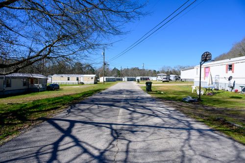 100 Lunsford Cir, Opp, AL, 36467-2809 | Card Image