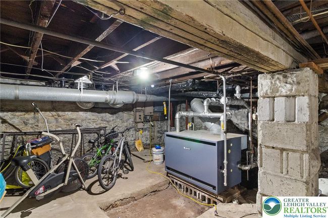 923 N Webster Ave, Home with 9 bedrooms, 5 bathrooms and 3 parking in Scranton PA | Image 53