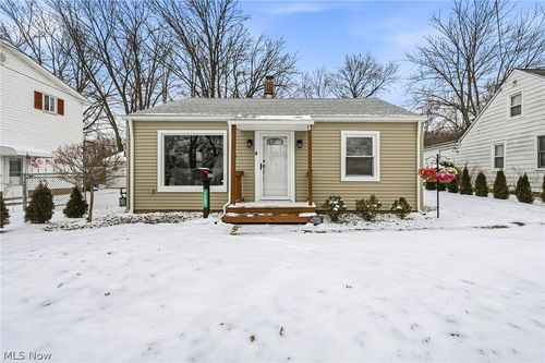 1257 Waverly Rd, Eastlake, OH, 44095-2831 | Card Image