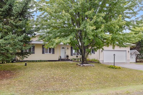2248 Wallingford Way, North Gower, ON, K0A2T0 | Card Image