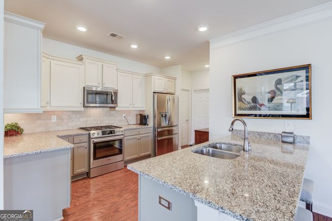 3432 Lindenridge Cir, Condo with 3 bedrooms, 3 bathrooms and 2 parking in Buford GA | Image 14