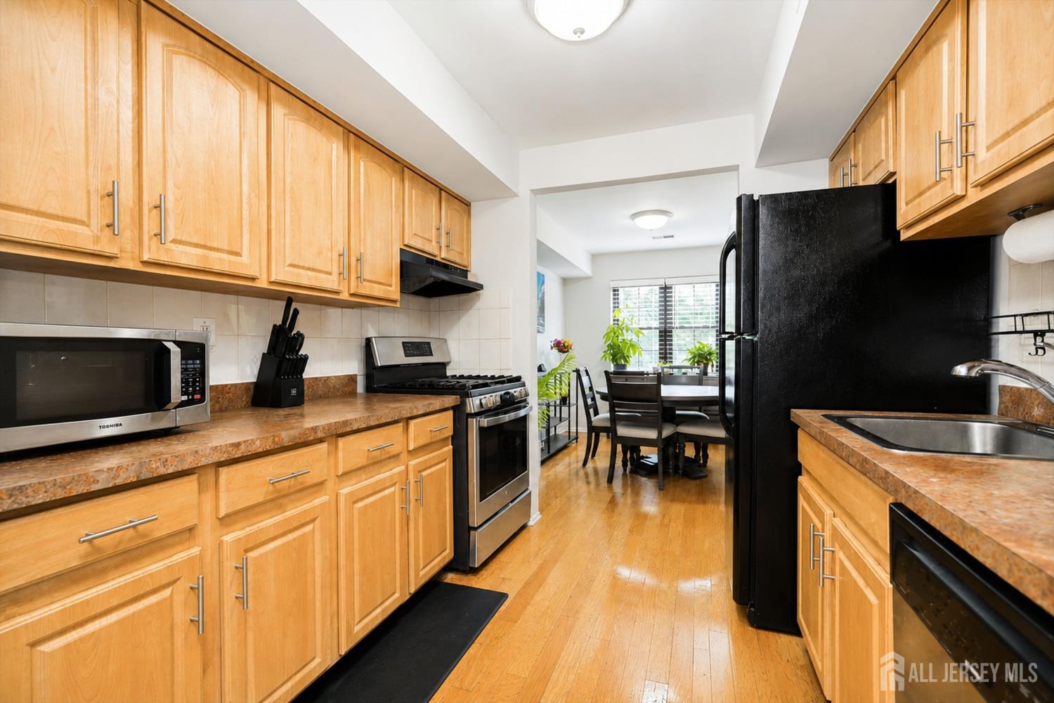 Residential in Woodbridge Proper 5