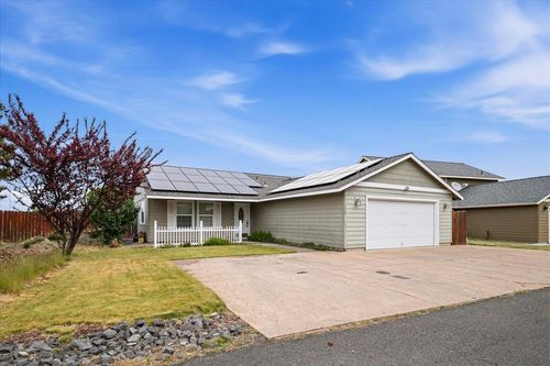 512 Se Ponderosa Dr, Madras, OR, 97741-2023 | Card Image