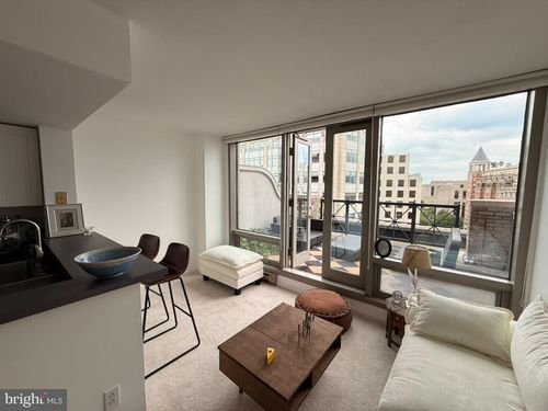 1020-701 Pennsylvania Ave Nw, WASHINGTON, DC, 20004-2600 | Card Image
