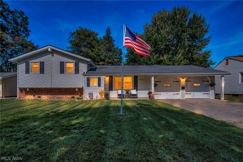 26940 Westwood Ln, Olmsted Twp, OH, 44138-1159 | Card Image