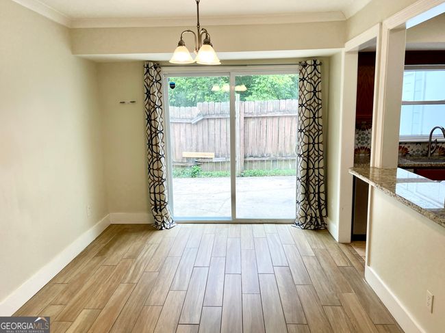 696 Redland Dr, Condo with 2 bedrooms, 3 bathrooms and null parking in jonesboro GA | Image 7