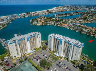 304 - 9495 Blind Pass Road, Condo with 2 bedrooms, 2 bathrooms and null parking in St Pete Beach FL | Image 1