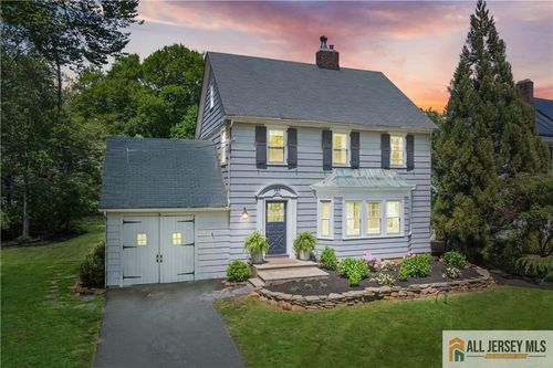 297 Franklin Rd, North Brunswick, NJ, 08902-3208 | Card Image