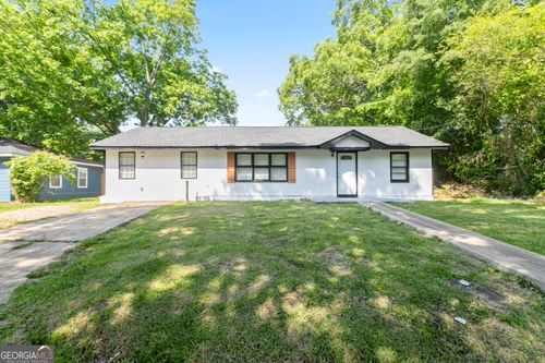 805 Pamela Dr, Griffin, GA, 30224-4736 | Card Image