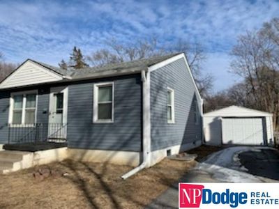 2015 N 65 Avenue, House other with 2 bedrooms, 1 bathrooms and 1 parking in Omaha NE | Image 3