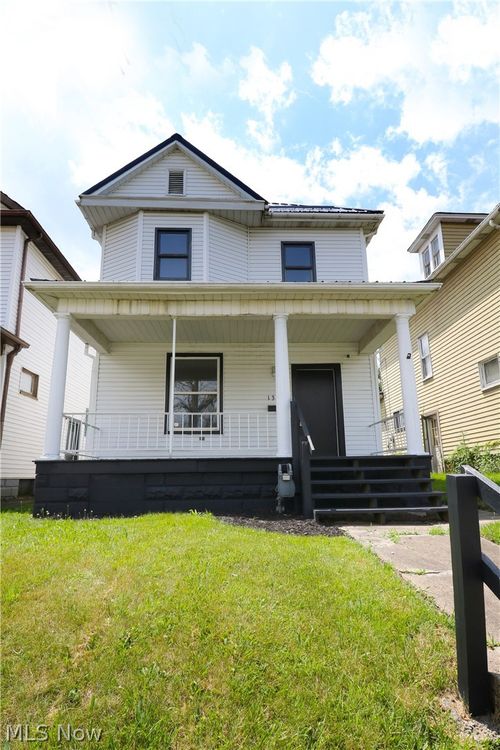1302 Oregon Ave, Steubenville, OH, 43952-1565 | Card Image