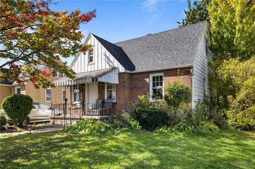 120 Leonard Post Dr, Buffalo, NY, 14211-2808 | Card Image