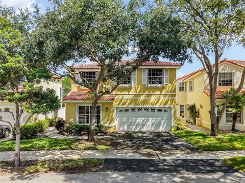 909 Garnet Cir, Weston, FL, 33326-2999 | Card Image