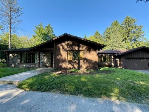 1635 Highland Dr, Elm Grove, WI, 53122-1529 | Card Image