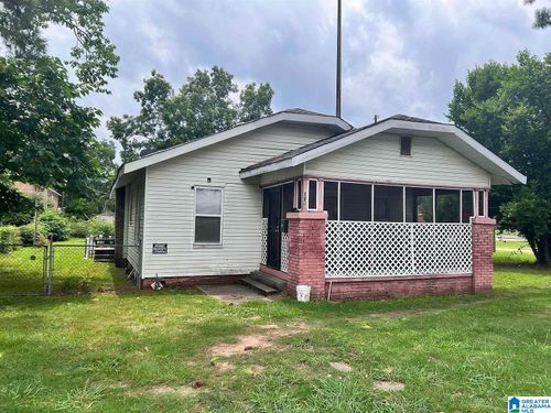 915 38th Street Ensley, Birmingham, AL, 35218-3111 | Card Image