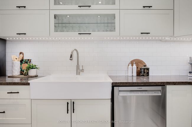 25 - 1666 Queen St E, Condo with 3 bedrooms, 1 bathrooms and null parking in Toronto ON | Image 16