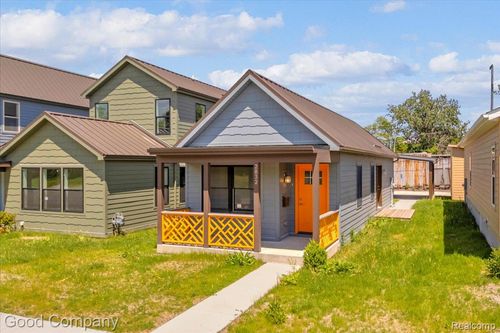 2832 16th St, Detroit, MI, 48216-1112 | Card Image