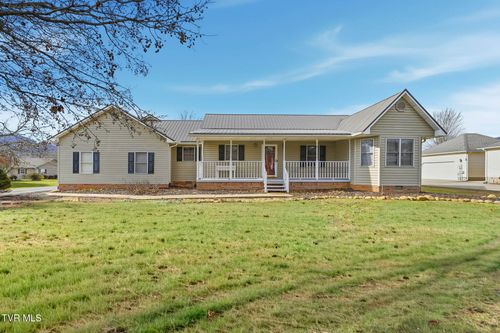 123 Eastland Dr, Elizabethton, TN, 37643-5813 | Card Image