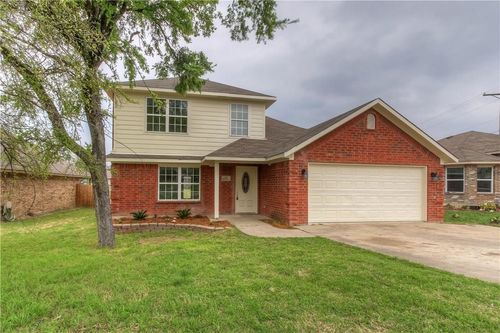 304 Timbercreek Ct, Princeton, TX, 75407-5737 | Card Image