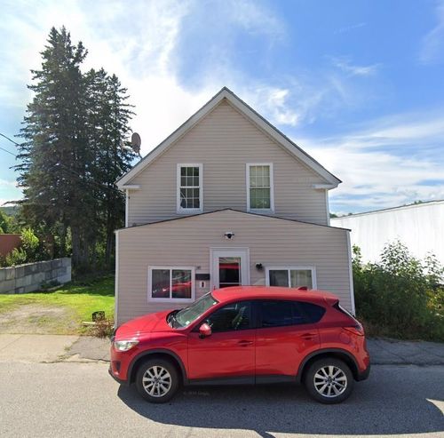 431 Goebel St, Berlin, NH, 03570-2320 | Card Image