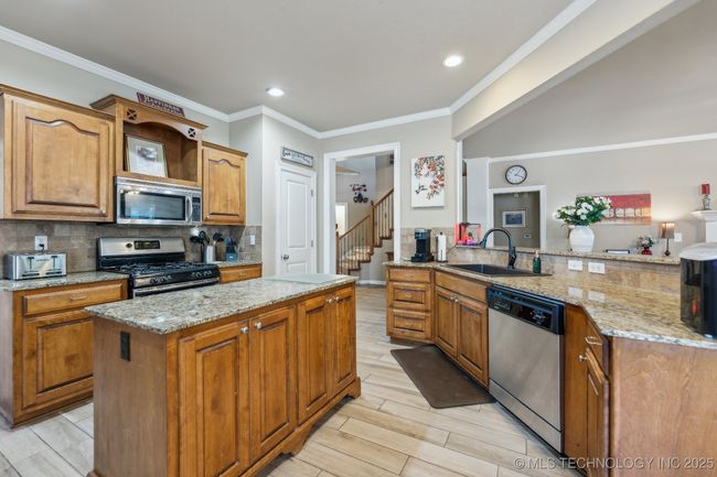 7408 Forest Ridge Blvd, House other with 4 bedrooms, 3 bathrooms and null parking in Broken Arrow OK | Image 8