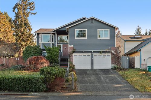 20403 63rd Pl W, Lynnwood, WA, 98036-7428 | Card Image