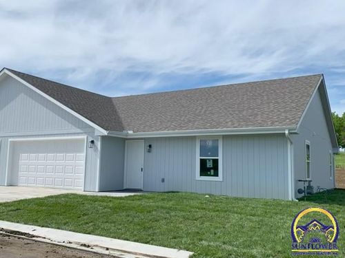 604 Nw Palmer Rd, Topeka, KS, 66601 | Card Image