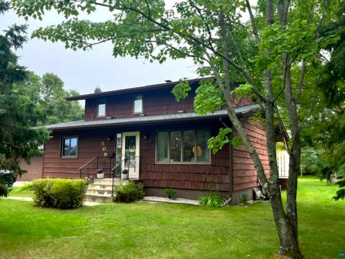 509 Nw 12th St, Chisholm, MN, 55719 | Card Image