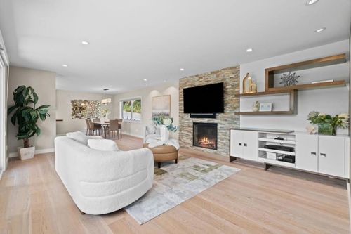 43 Aura Vis, Millbrae, CA, 94030-2201 | Card Image