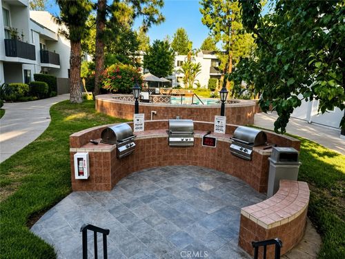 206-18645 Hatteras St, Tarzana, CA, 91356-1807 | Card Image