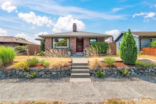4214 N 11th St, Tacoma, WA, 98406-4106 | Card Image
