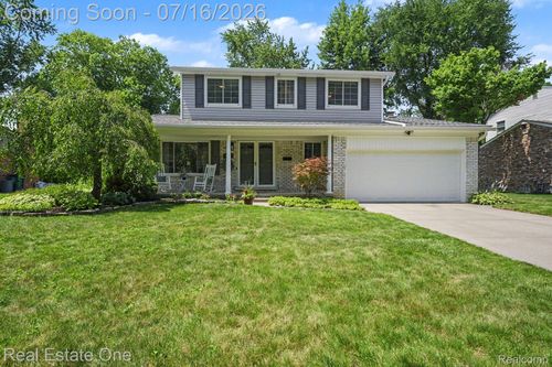 4255 Greensboro Drive, Troy, MI, 48085 | Card Image