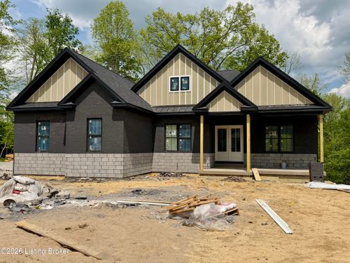 5607 Farmhouse Dr, Crestwood, KY, 40014-7627 | Card Image