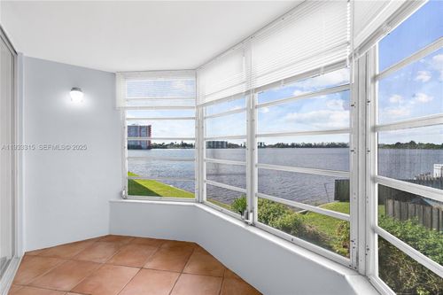 apt-202a-1300 Ne 191st St, Miami, FL, 33179-4035 | Card Image