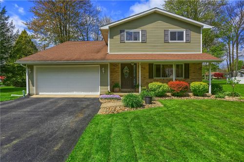 12494 Hickory Dr, Conneaut Lake, PA, 16316-4238 | Card Image