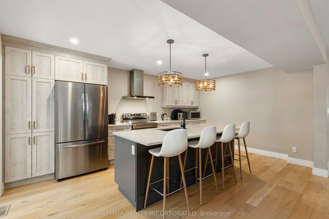 576 Macdonnell St, House other with 3 bedrooms, 3 bathrooms and 2 parking in Kingston ON | Image 9