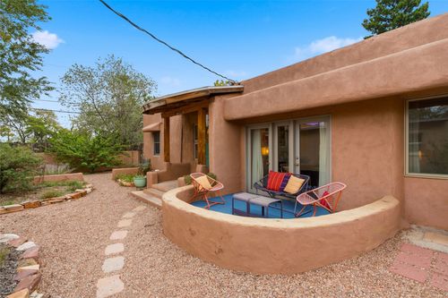 b-725 1/2 Gomez Rd, Santa Fe, NM, 87505-8823 | Card Image