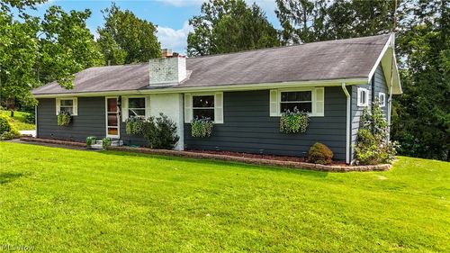 16 Cutlip Rd, Parkersburg, WV, 26104-7054 | Card Image