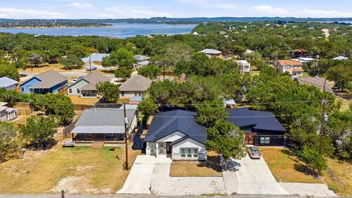 1224 Blueridge Dr, Canyon Lake, TX, 78133-5193 | Card Image